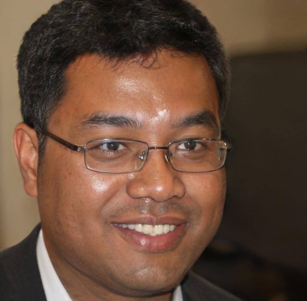 Portrait of Darren Whitlock, Lead Financial Educator at olzitorvion